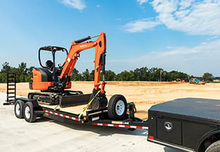 EQ Series - Tandem-Axle Equipment Haulers